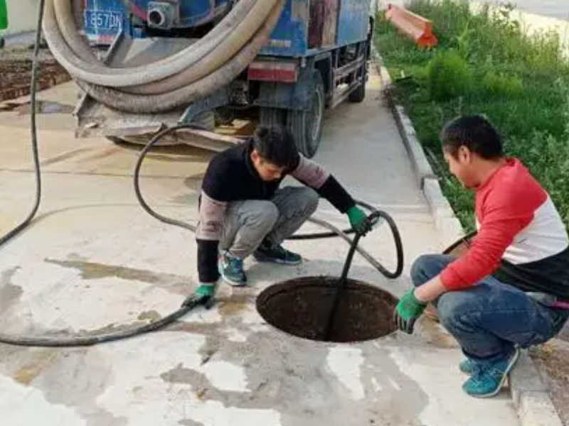 昆明市官渡区疏通菜池、找通马桶师傅电话